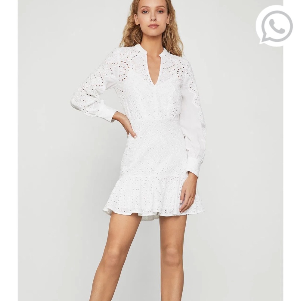 BCBGMAXAZRIA